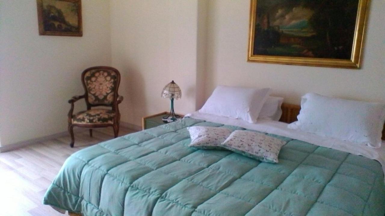 Bed and Breakfast Un Tuffo Nella Baia Di Capomulini Acireale Exterior foto